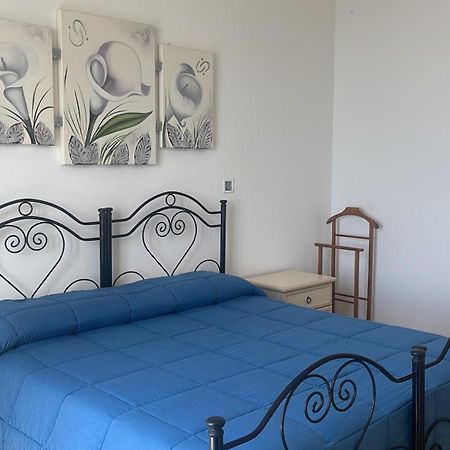 마리나디만카베르사 Casa Direttamente Sul Mare 빌라 외부 사진